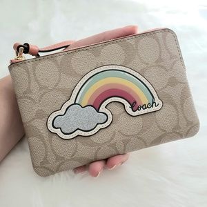 🌈Coach Rainbow Wristlet